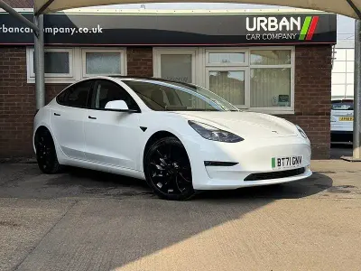 Używany Tesla Model 3 Long Range AWD 77 kW (106 KM) 2021 Biały Sedan/Limuzyna
