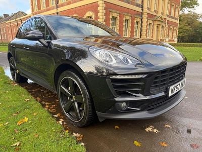 Black Used 2017 Porsche Macan SUV | £20,990 (Good price)