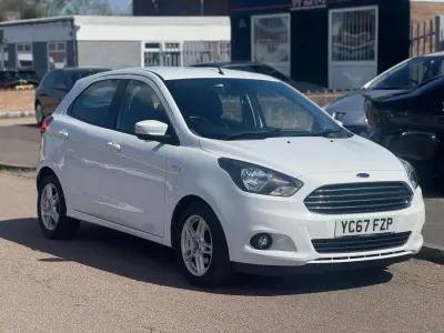 Begagnad Ford Ka Plus Zetec 2017 Vit Halvkombi