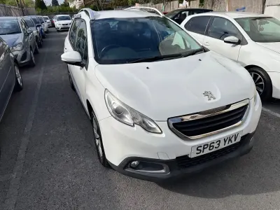 Begagnad Peugeot 2008 Active 2013 Vit SUV