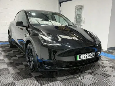 Used Tesla Model Y Long Range AWD 378 kW (514 HP) 2022 Black SUV