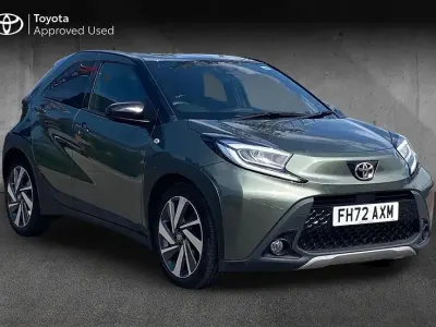 Used Toyota Aygo X 72 HP (52 kW) 2023 Green SUV