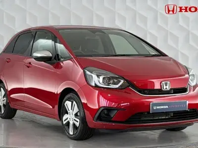 Used Honda Jazz Hybrid 109 HP (80 kW) 2021 Crystal red Hatchback