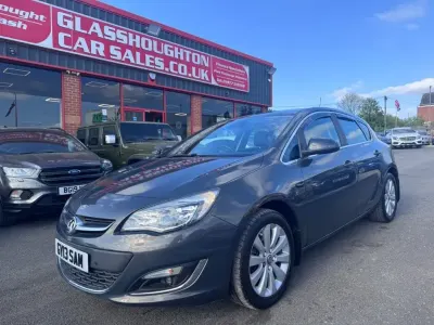 Used Vauxhall Astra Elite 165 HP (121 kW) 2015 Grey Hatchback