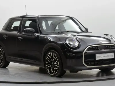 Used Mini Cooper Hatch 113 kW (154 HP) 2026 Black Hatchback