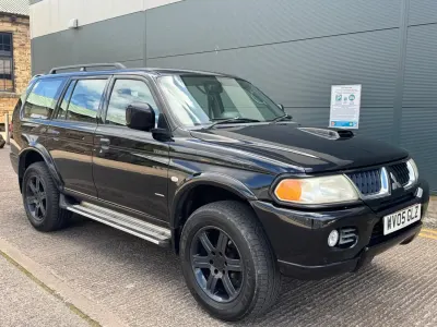 Usado Mitsubishi Shogun Warrior 2005 Preto SUV