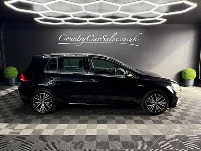 Used VW Golf VII SE 130 HP (95 kW) 2018 Black Hatchback