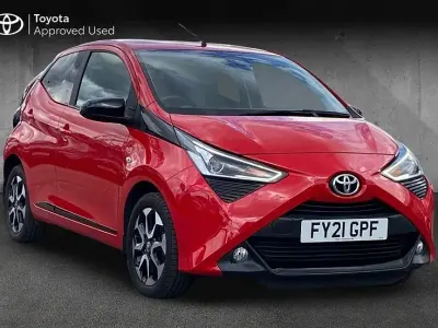 Used Toyota Aygo Trend 70 HP (51 kW) 2021 Red Hatchback