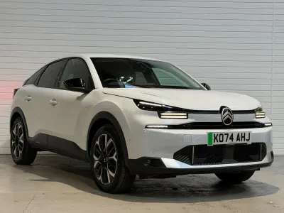 Używany Citroën e-C4 114 kW (156 KM) 2025 Biały Hatchback