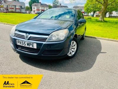 Usado Vauxhall Astra Club 123 CV (90 kW) 2005 Azul Utilitario