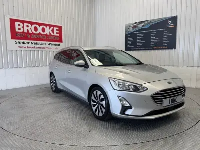 Used Ford Focus Zetec 100 HP (73 kW) 2019 Silver Estate