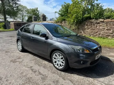Used Ford Focus Zetec 2010 Grey Hatchback
