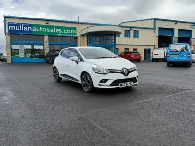 Used Renault Clio Iconic 2019 White Hatchback