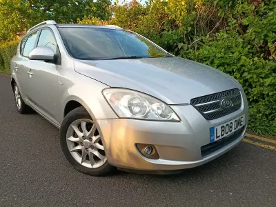 Used Kia Ceed 2008 Silver Hatchback