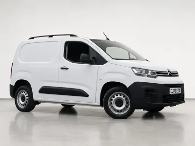 Used Citroën Berlingo 100 HP (73 kW) 2023 White MPV