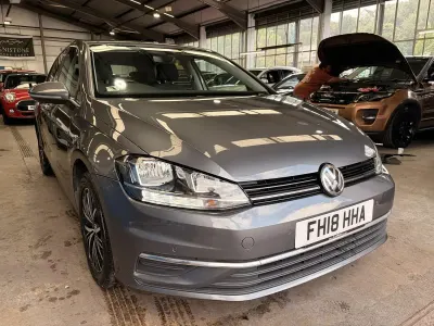 Used VW Golf VII SE 125 HP (91 kW) 2018 Grey Hatchback