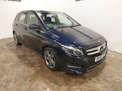 Used Mercedes B180 Exclusive 122 HP (89 kW) 2018 Blue Hatchback