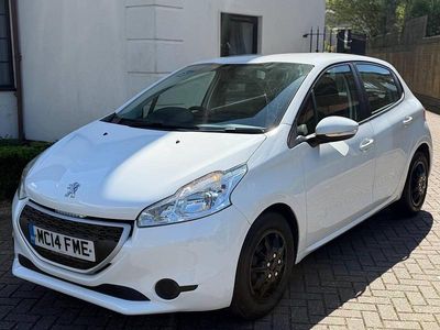 Used Peugeot 208 Access 82 HP (60 kW) 2013 White Hatchback