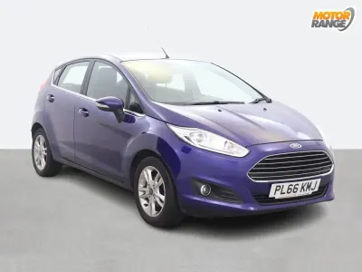Usado Ford Fiesta Zetec 2017 Azul Utilitario