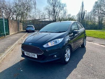 Used Ford Fiesta Zetec 75 HP (55 kW) 2015 Black Hatchback