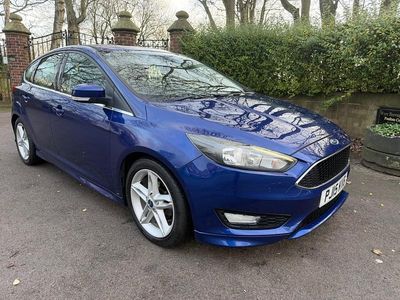 Used Ford Focus Zetec 125 HP (91 kW) 2015 Blue Hatchback