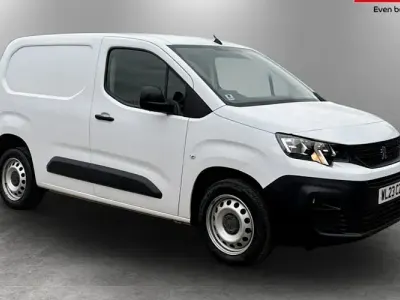 Used Peugeot Partner Premium 102 HP (75 kW) 2023 White MPV