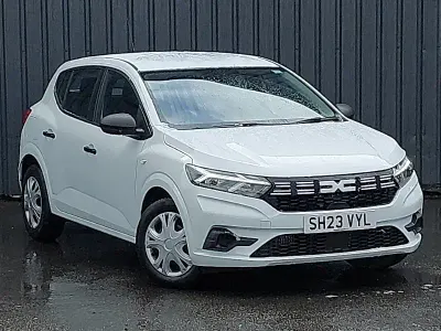 Used Dacia Sandero Essentiel 91 HP (66 kW) 2023 White Hatchback
