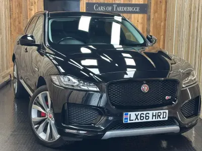 Usado Jaguar F-Pace Supercharged 380 HP (279 kW) 2016 Preto SUV