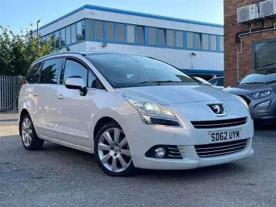 Used Peugeot 5008 Allure 150 HP (110 kW) 2012 White MPV
