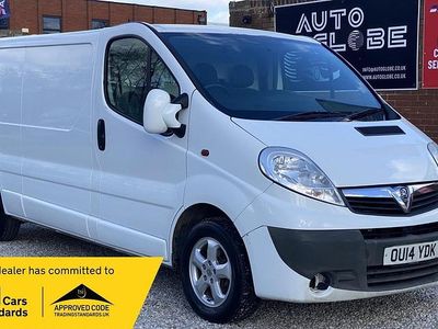 Used Vauxhall Vivaro 115 HP (84 kW) 2014 White MPV