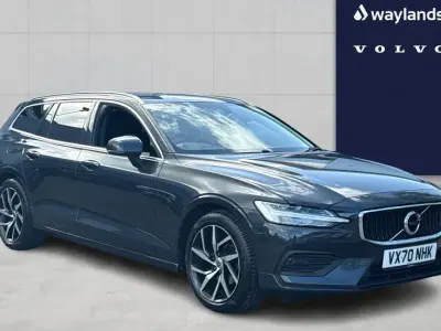 Begagnad Volvo V60 Momentum 2020 Grå Kombi