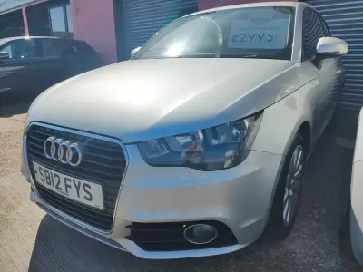 Używany Audi A1 Sport 105 KM (77 kW) 2012 Srebrny Hatchback