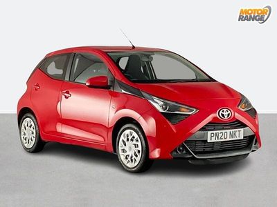 Used Toyota Aygo X-play 72 HP (52 kW) 2020 Red Hatchback