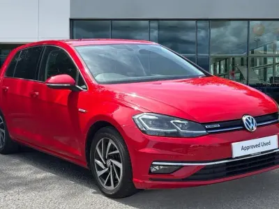Used VW Golf VIII Edition 130 HP (95 kW) 2020 Flash red