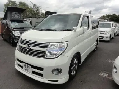 Usado Nissan Elgrand 2025 Blanco