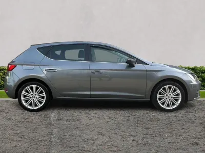 Begagnad Seat Leon XCELLENCE 150 HK (110 kW) 2017 Grå Halvkombi