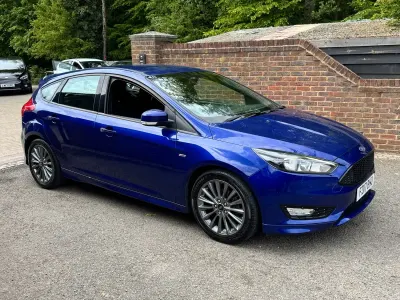 Used Ford Focus ST-Line 125 HP (91 kW) 2017 Blue Hatchback