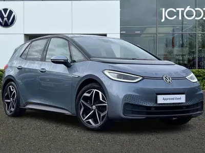 Używany VW ID.3 Pro 150 kW (204 KM) 2023 Niebieski Hatchback