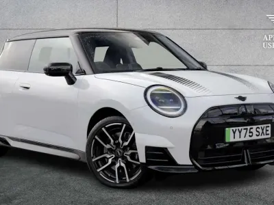 Used Mini Cooper Hatch 133 kW (181 HP) 2025 White Hatchback
