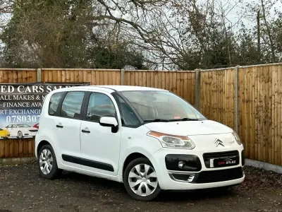 Usado Citroën C3 2010 Blanco Monovolumen