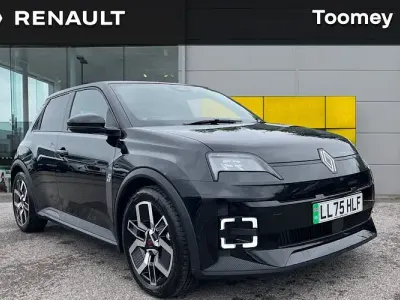 Used Renault 5 E-Tech Techno 110 kW (150 HP) 2025 Black Hatchback