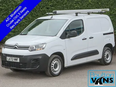 Used Citroën Berlingo 100 HP (73 kW) 2022 White MPV