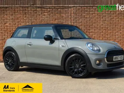 Usado Mini Cooper Hatch 2017 Cinzento Citadino