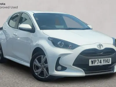 Used Toyota Yaris 116 HP (85 kW) 2025 White Hatchback