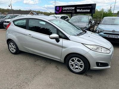 Used Ford Fiesta Zetec 95 HP (69 kW) 2014 Silver Hatchback