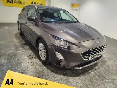 Używany Ford Focus Titanium 120 KM (88 kW) 2019 Szary Hatchback