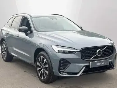 Used Volvo XC60 Plus 247 HP (181 kW) 2022 Grey SUV