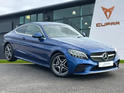 Usado Mercedes C200 AMG line 2023 Azul Coupé
