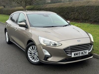 Used Ford Focus Titanium 125 HP (91 kW) 2019 Silver Hatchback
