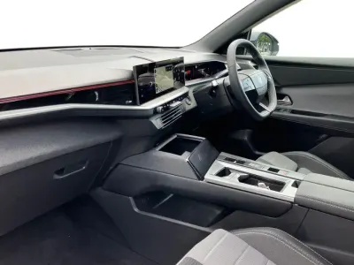 Used Vauxhall Grandland 156 kW (213 HP) 2025 Graphic grey SUV